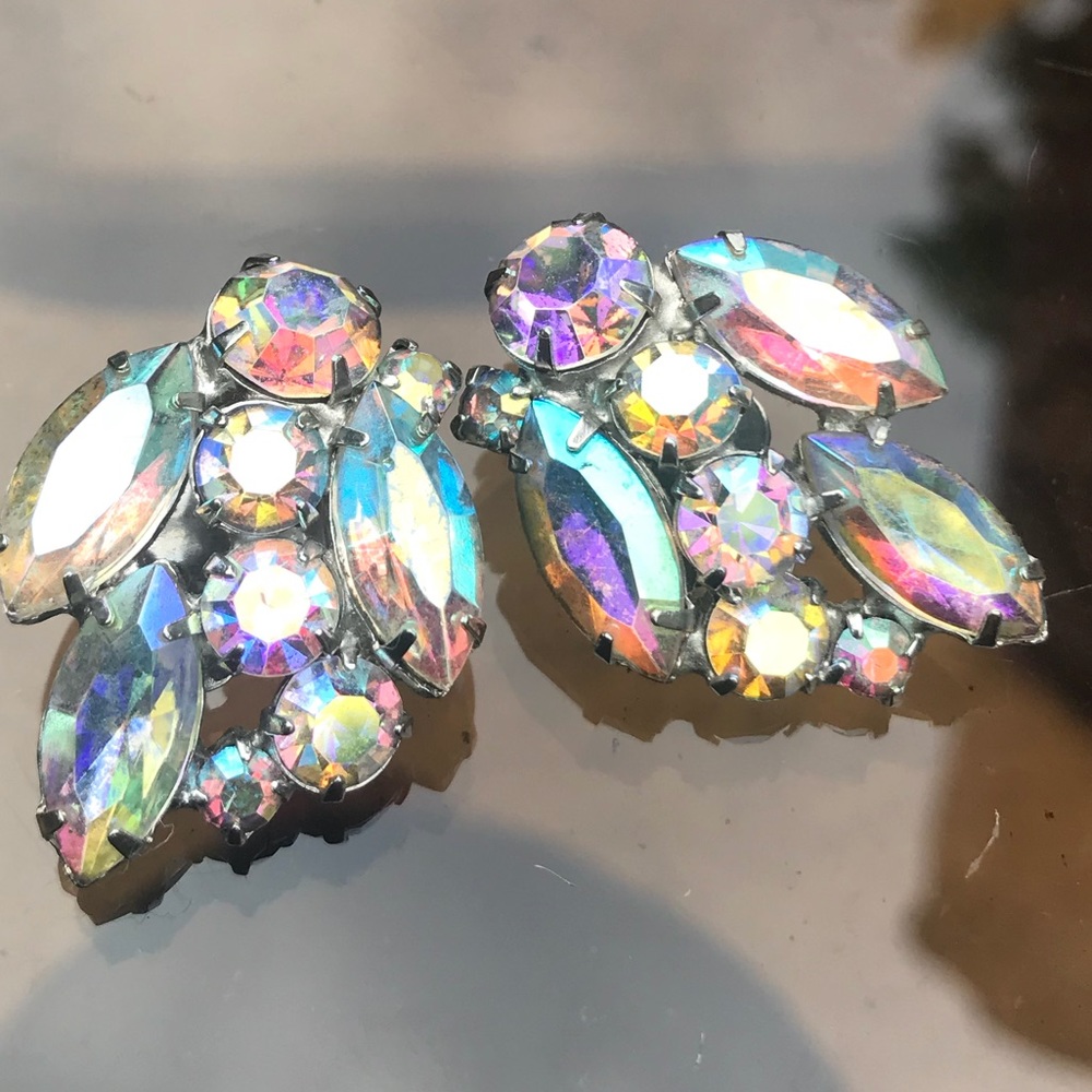 🌹Weiss vintage earrings. Stunning sparkle🌹